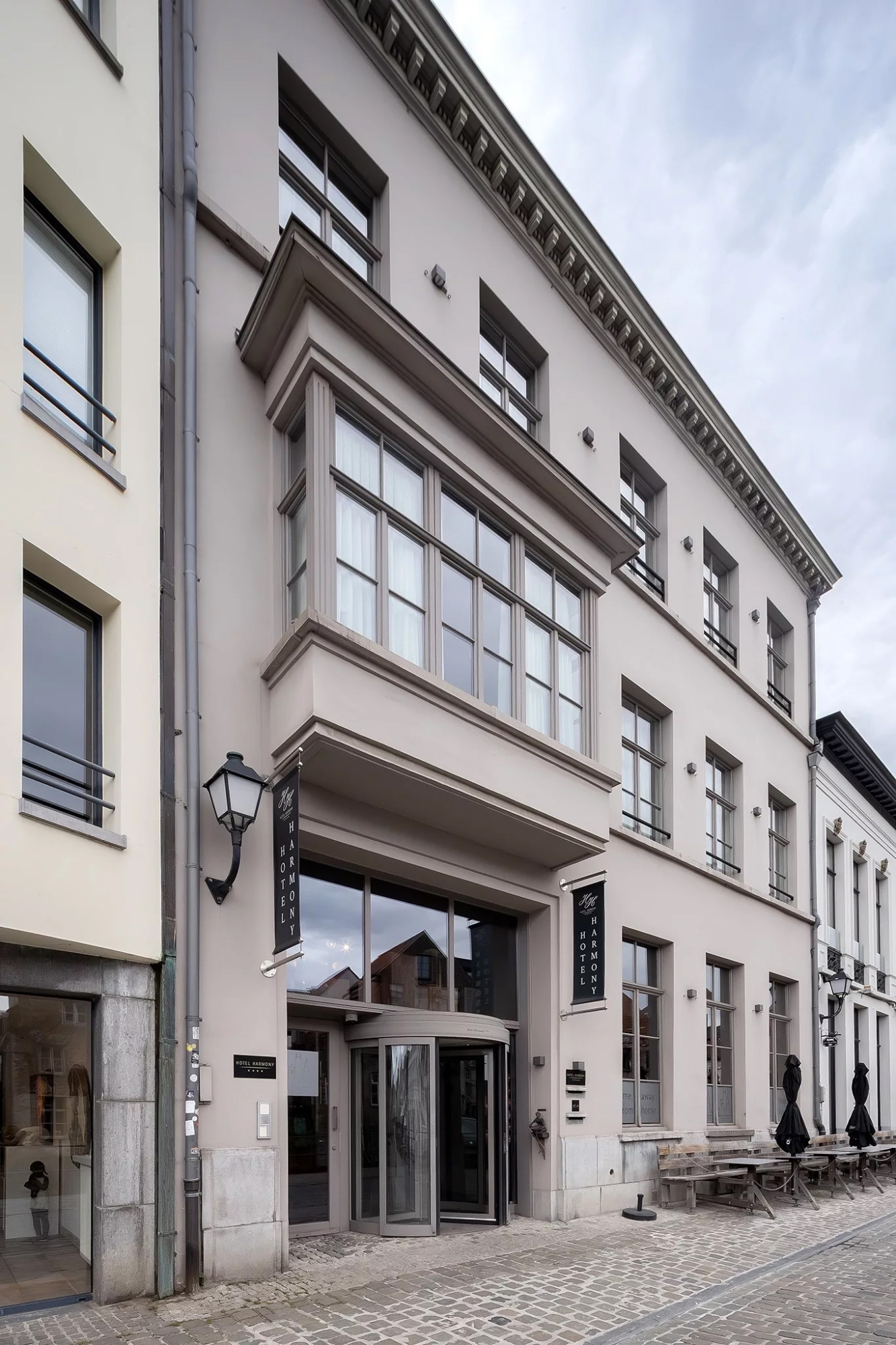 Liften op maat Hotel Harmony
