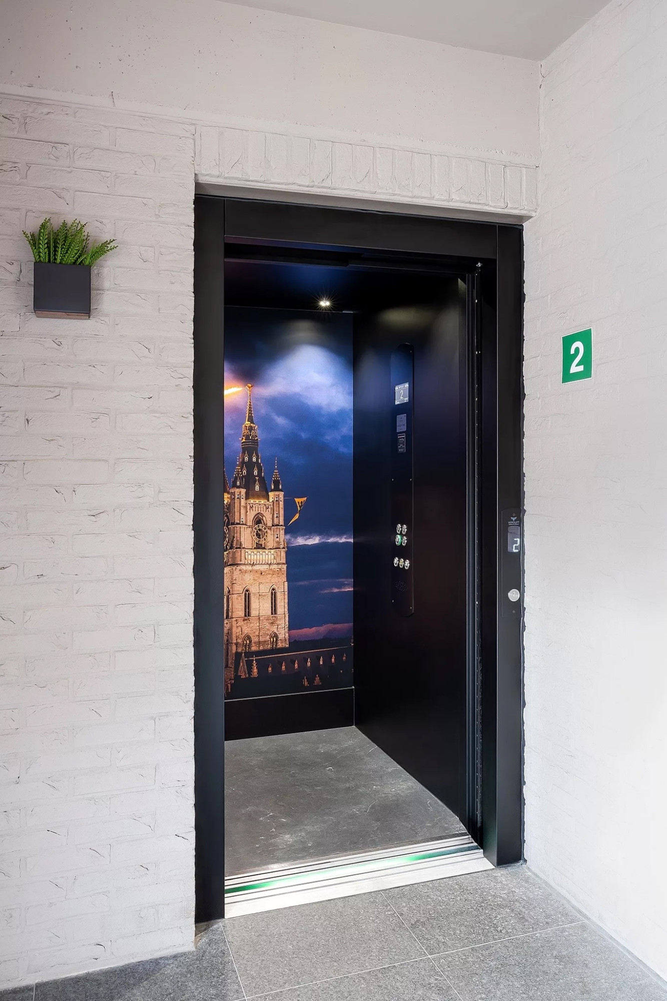 Liften op maat Hotel Harmony