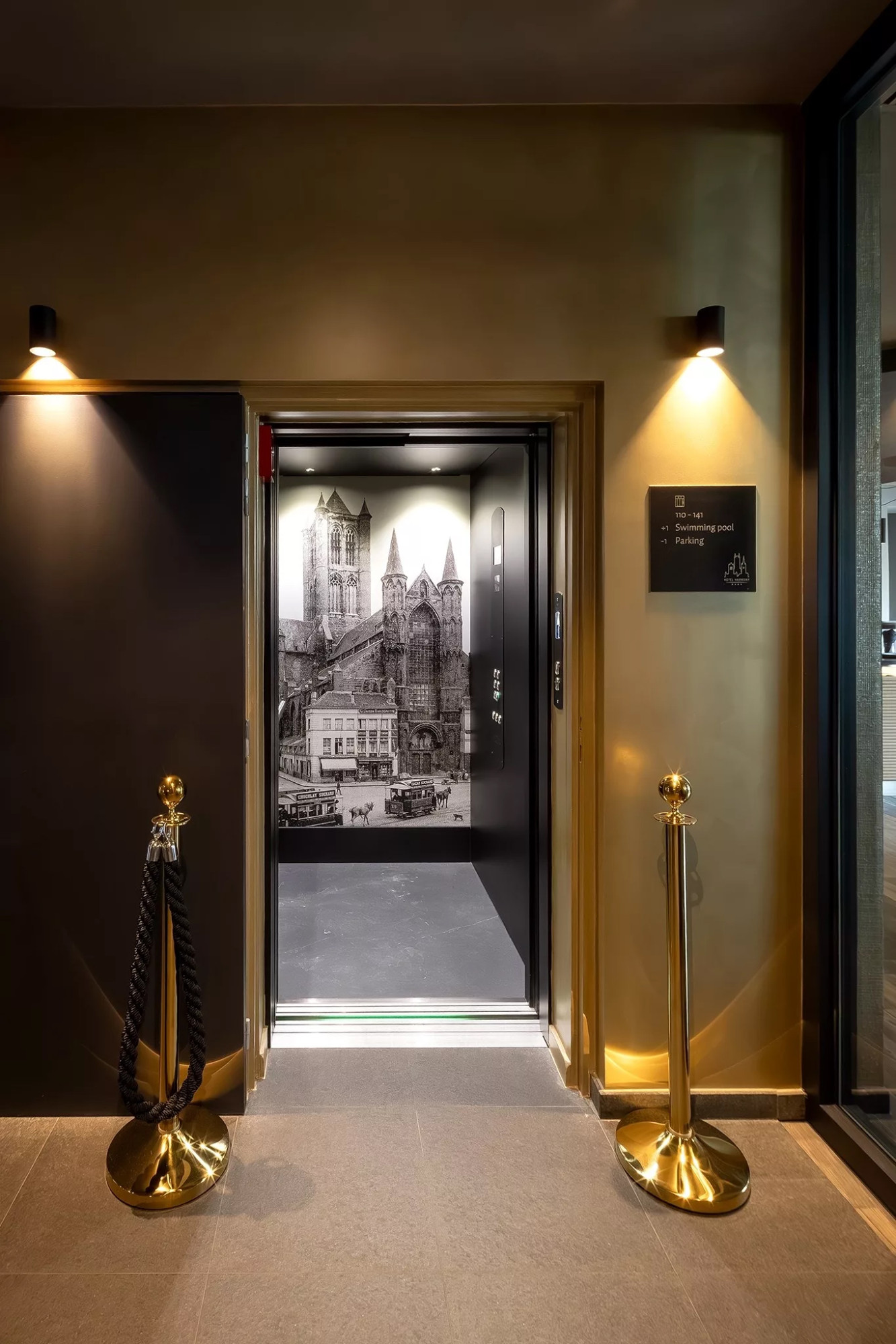 Liften op maat Hotel Harmony
