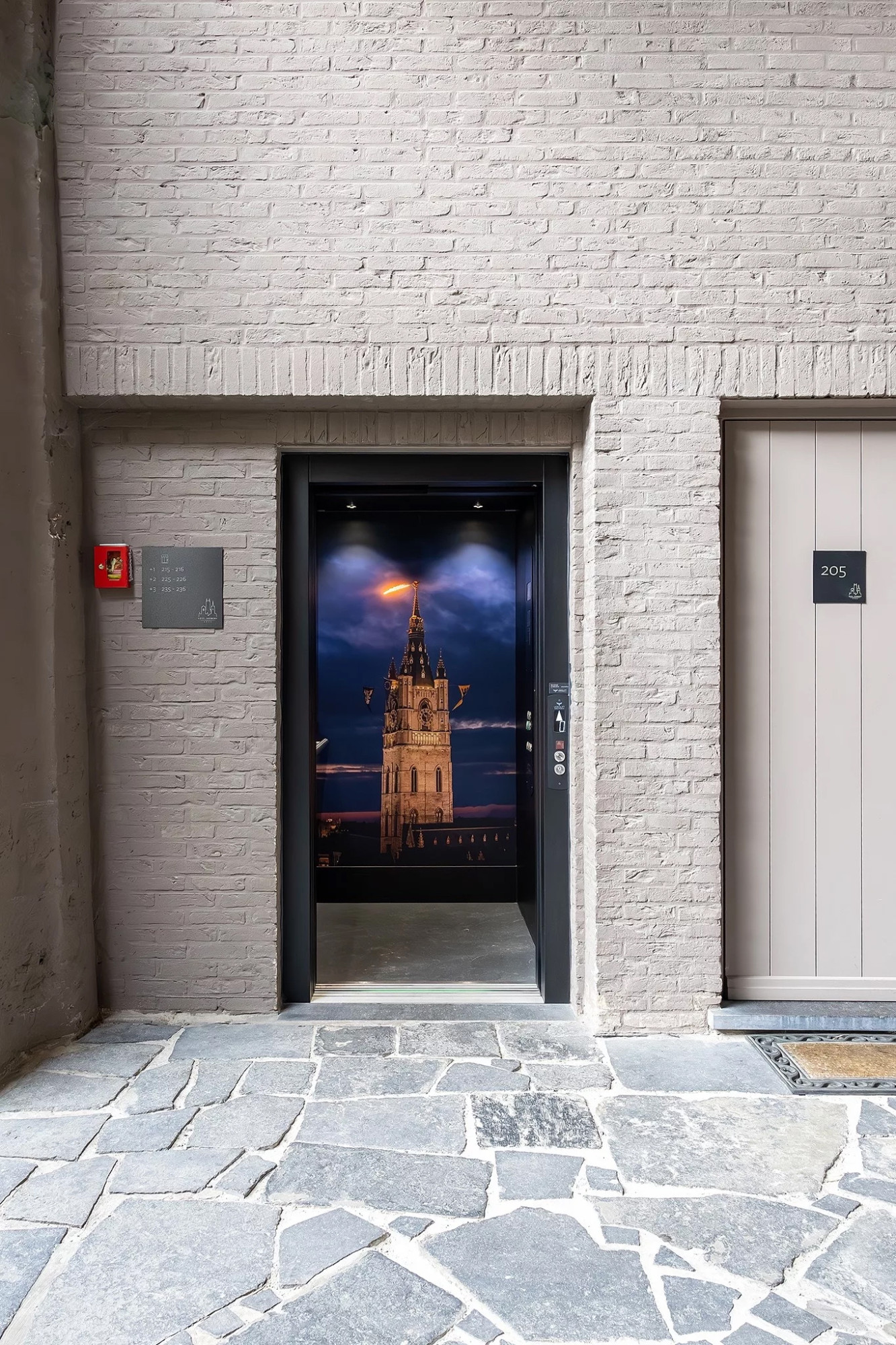 Liften op maat Hotel Harmony